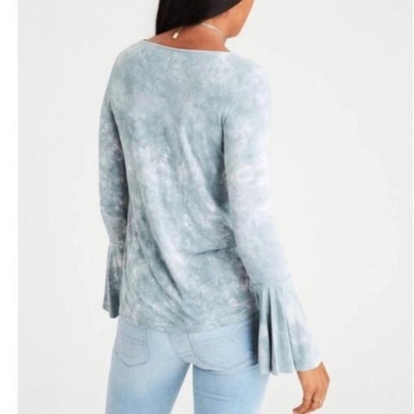 AEO "soft and sexy" grey blue tie-dye tee w flared bell long sleeves. Size XS - Picture 2 of 6
